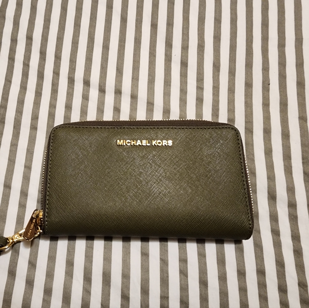 Michael Kors wallet